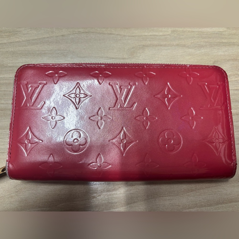 Louis Vuitton Hot Pink Vernis Leather Wallet
